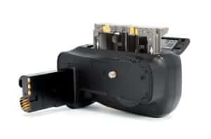 Battery grip for a DSLR camera