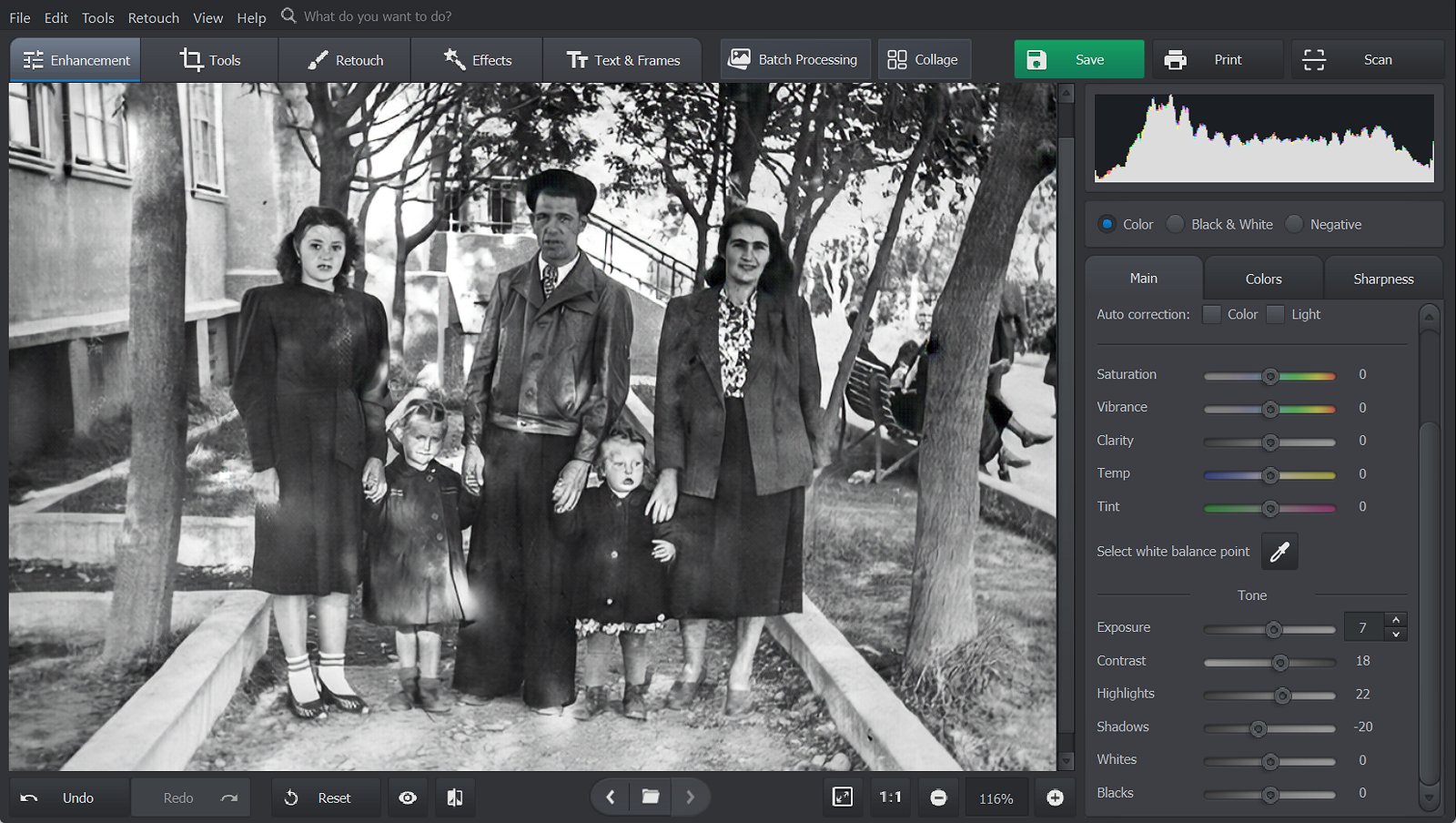 Adjusting exposure, contrast and color in PhotoGlory